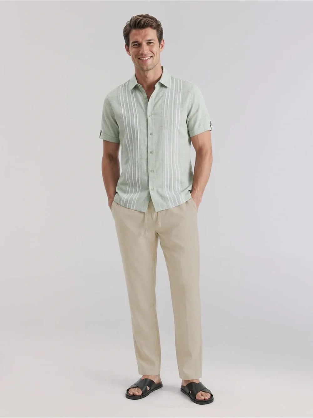 Cubavera Men's Drawstring Linen-Blend Pants. Model “island fossil”